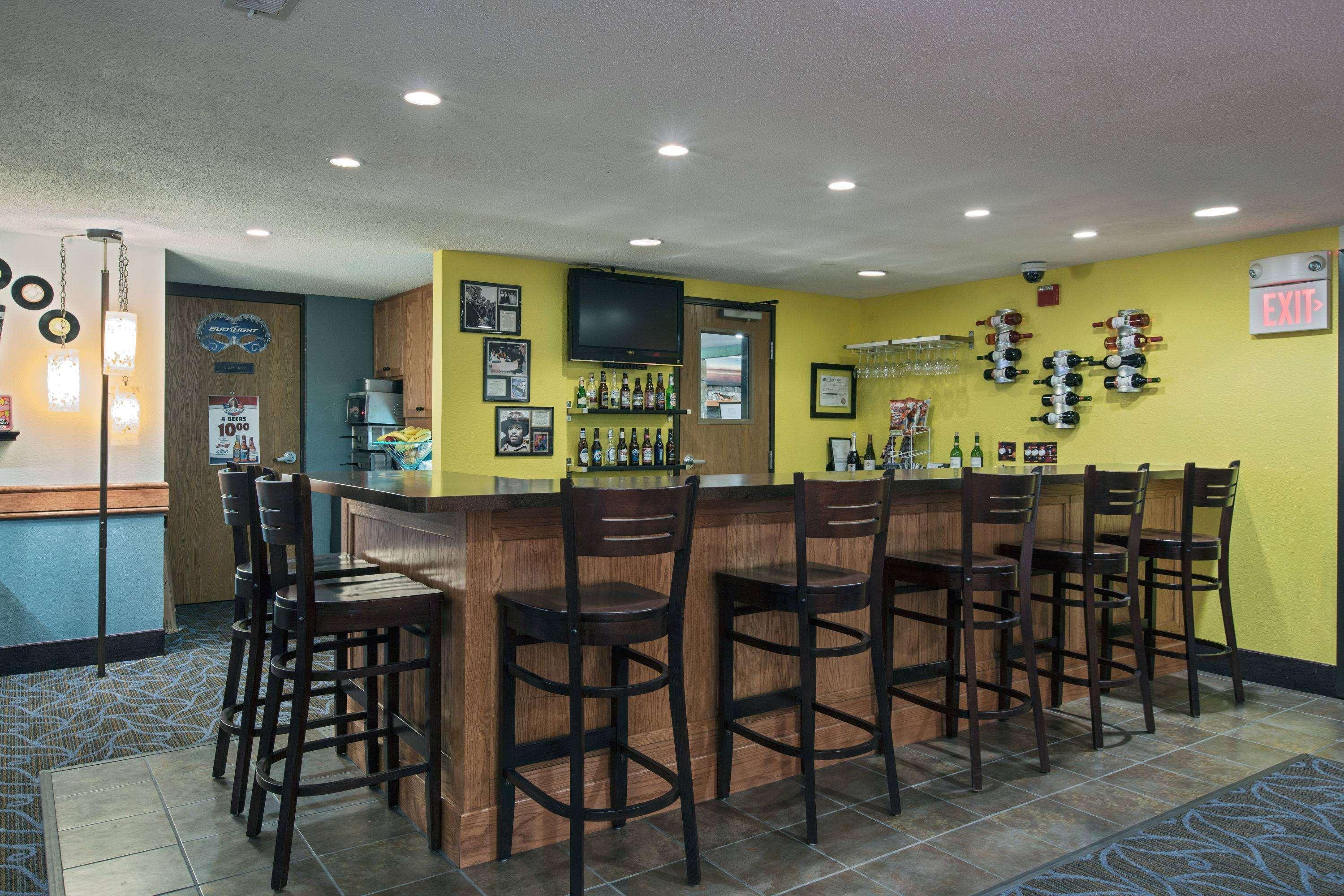 Americinn By Wyndham פורט דודג' מראה חיצוני תמונה
