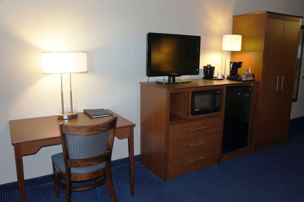 Americinn By Wyndham פורט דודג' מראה חיצוני תמונה