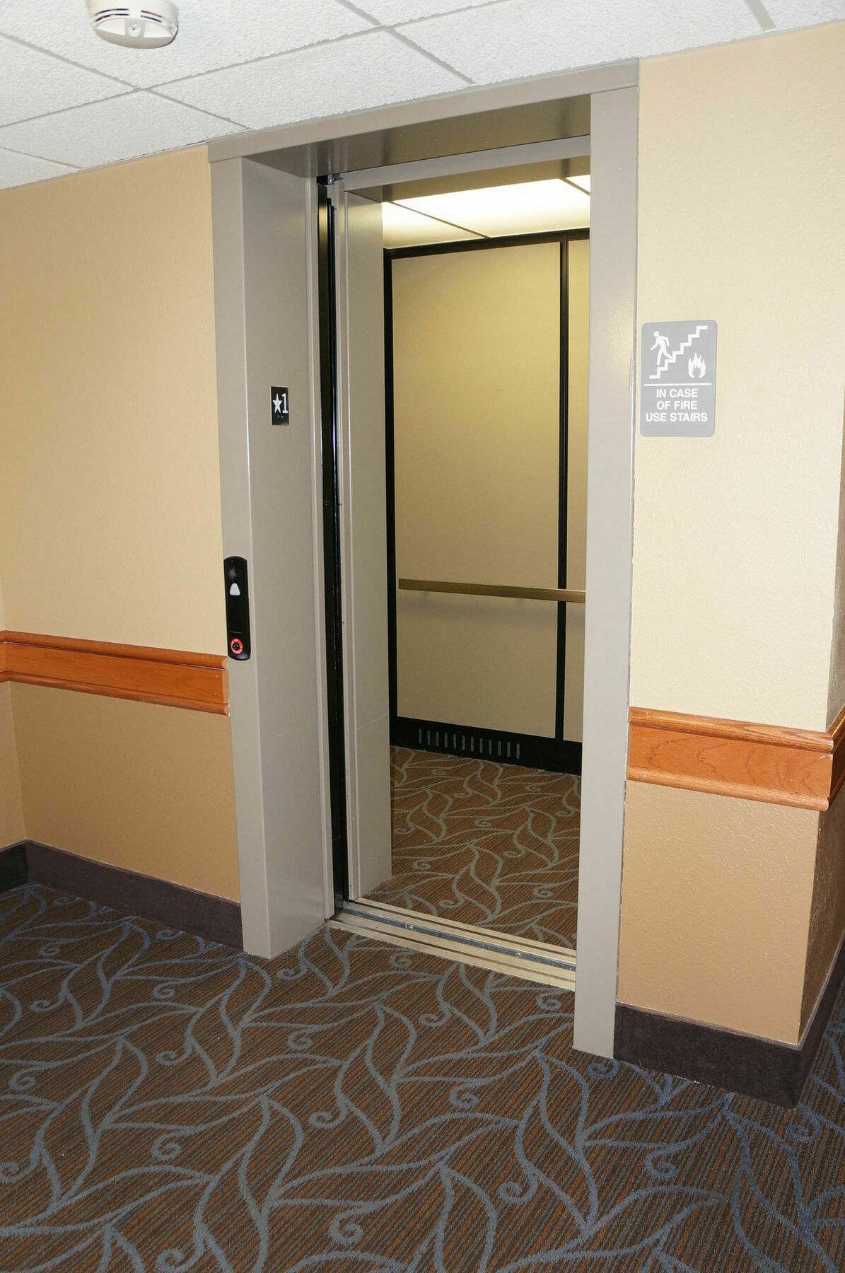 Americinn By Wyndham פורט דודג' מראה חיצוני תמונה